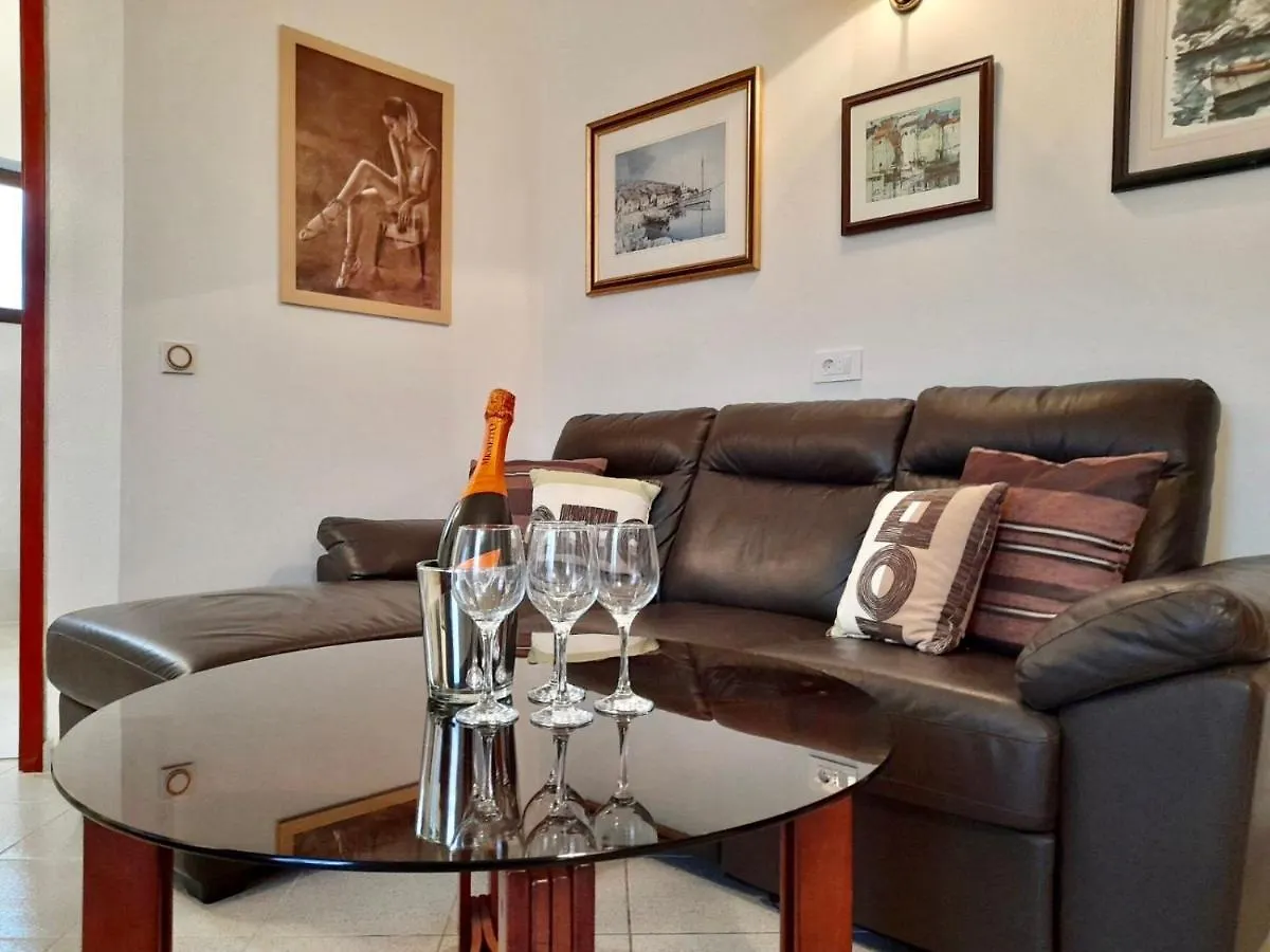 באסקה Apartments M Bozo Ideal For Relaxing Holidays